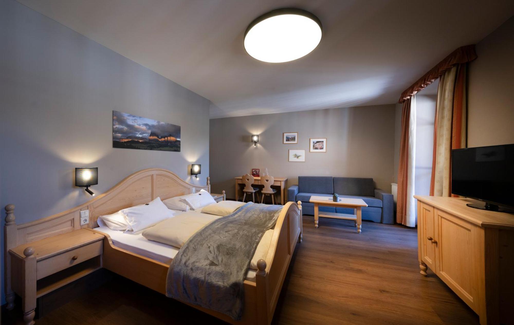 Hotel Zum Turm Castelrotto Luaran gambar